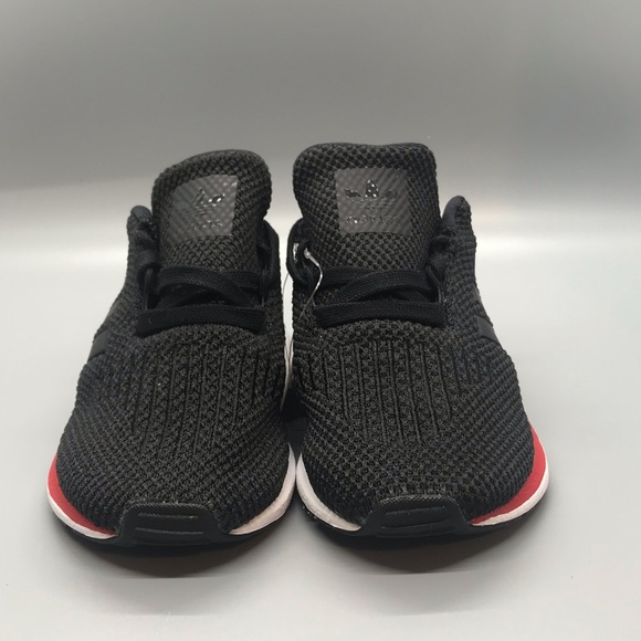 Adidas - Picture 2 of 6